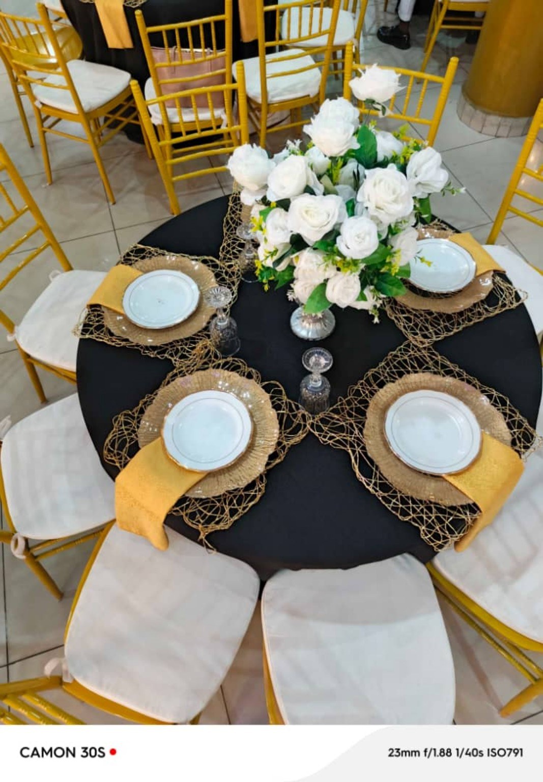 Banquet table details at Oasis Center